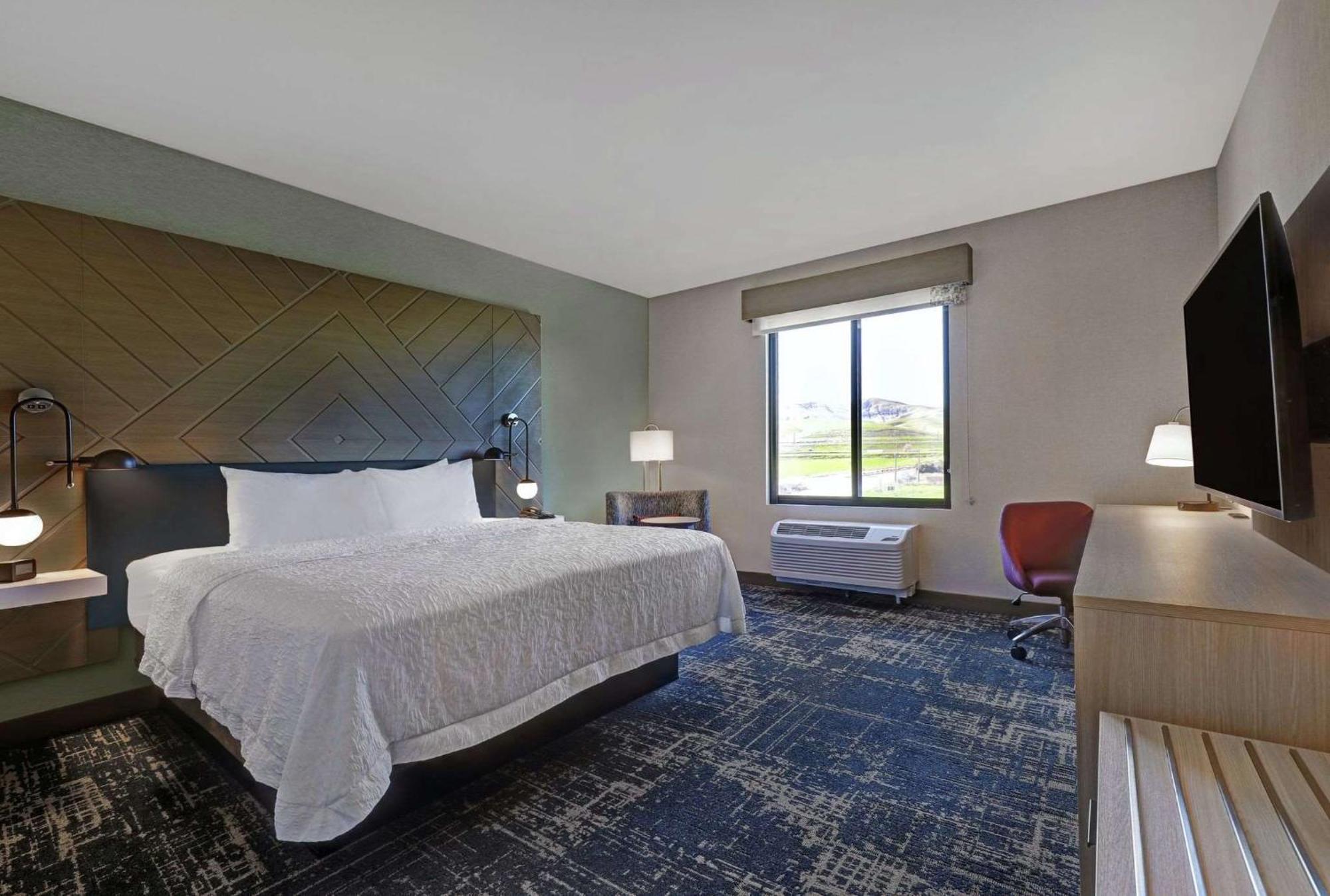 Hotel Hampton Patterson, Ca 3*